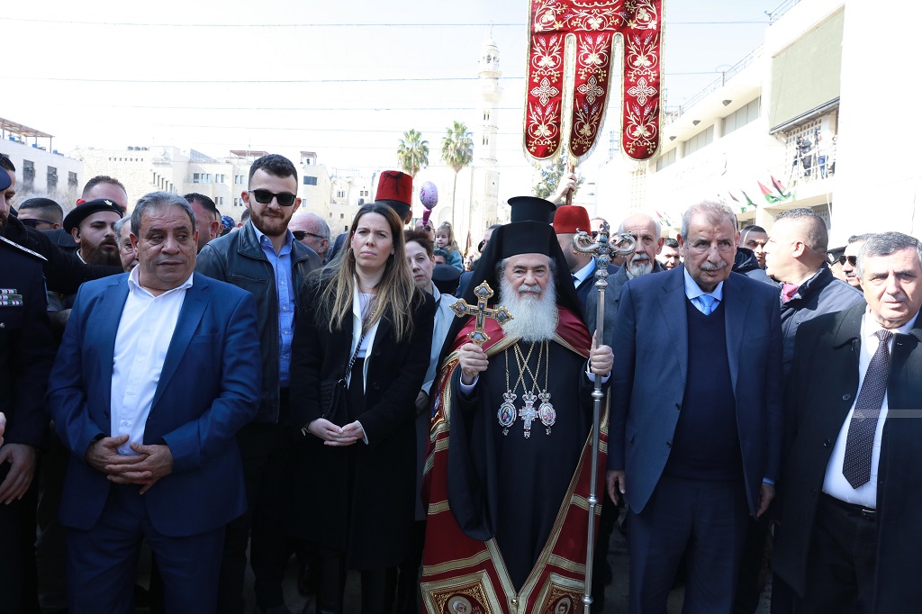 استقبال موكب بطريرك المدينة المقدسة وسائر أعمال فلسطين والأردن للروم الأرثوذكس، كيريوس كيريوس ثيوفيلوس الثالث (تصوير: أحمد مزهر/وفا)